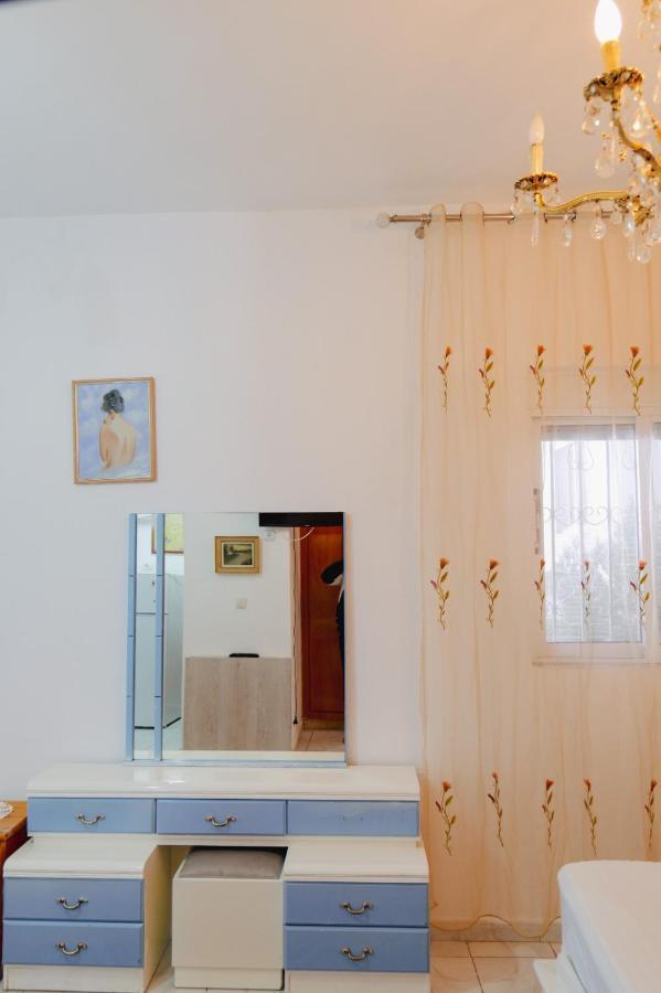 Seferi'S Apartament Apartment Саранде Екстериор снимка