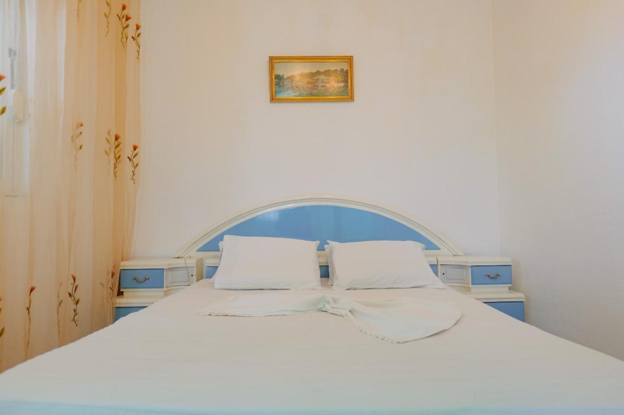 Seferi'S Apartament Apartment Саранде Екстериор снимка