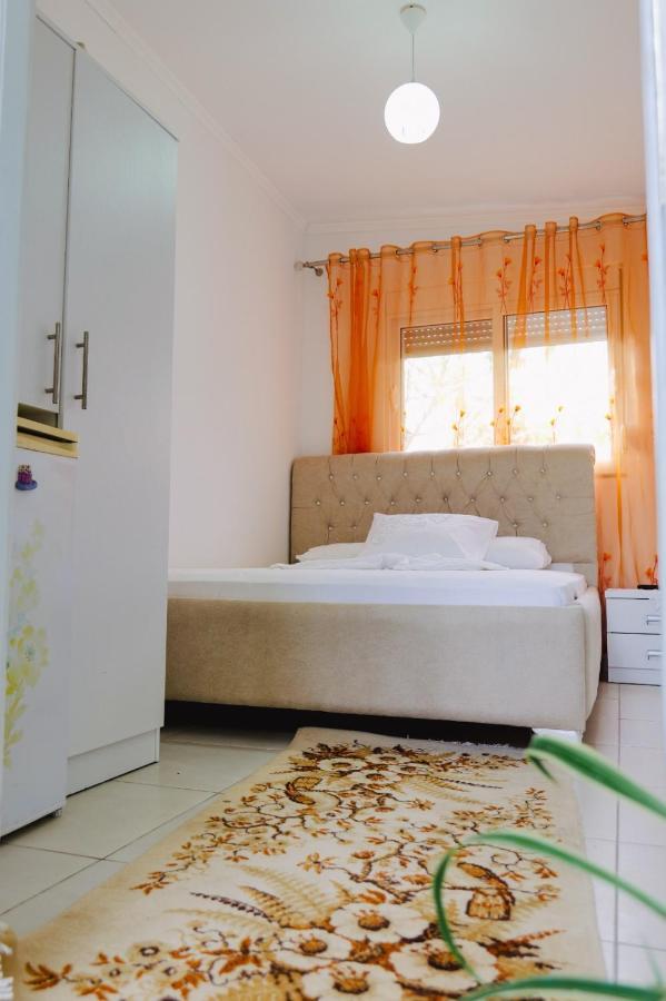 Seferi'S Apartament Apartment Саранде Екстериор снимка