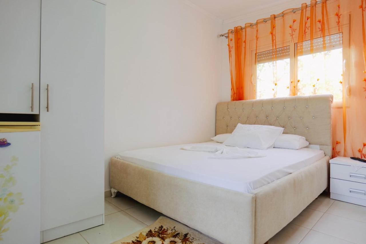 Seferi'S Apartament Apartment Саранде Екстериор снимка