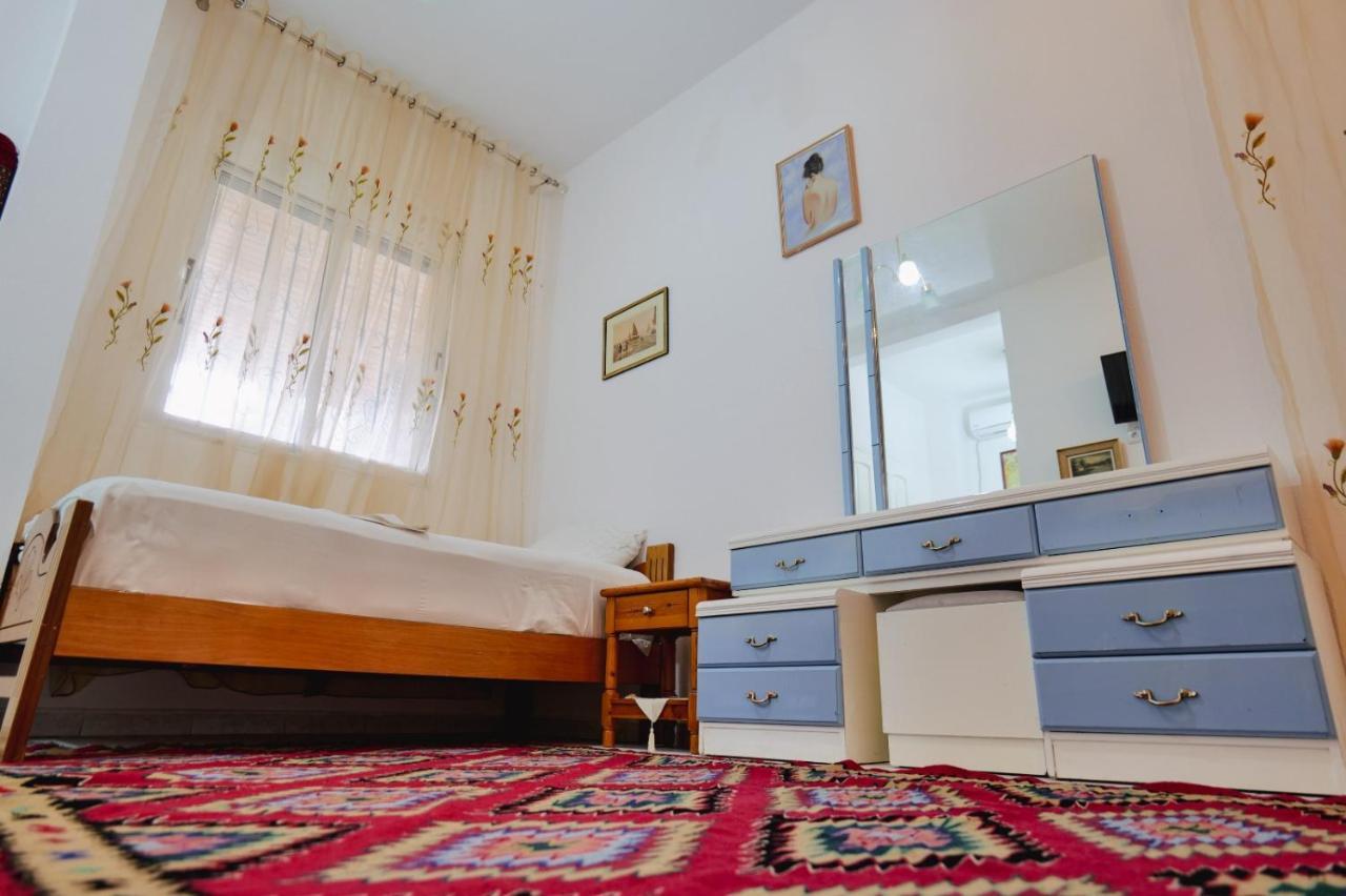 Seferi'S Apartament Apartment Саранде Екстериор снимка